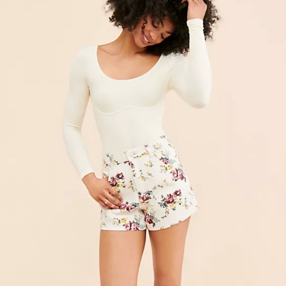 ROLLA'S NWT mirage Floral Shorts